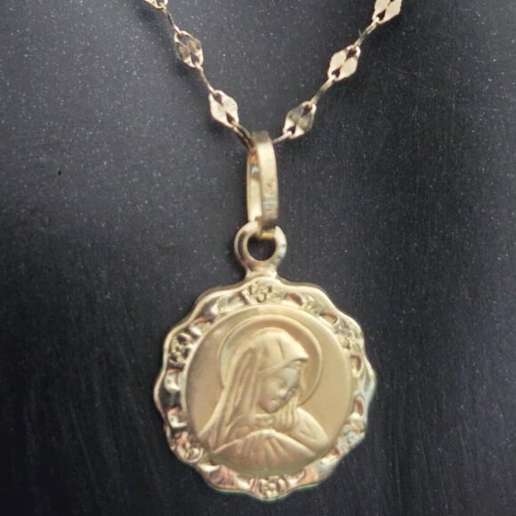 Mirror chain with pendant - Picture 3 of 12